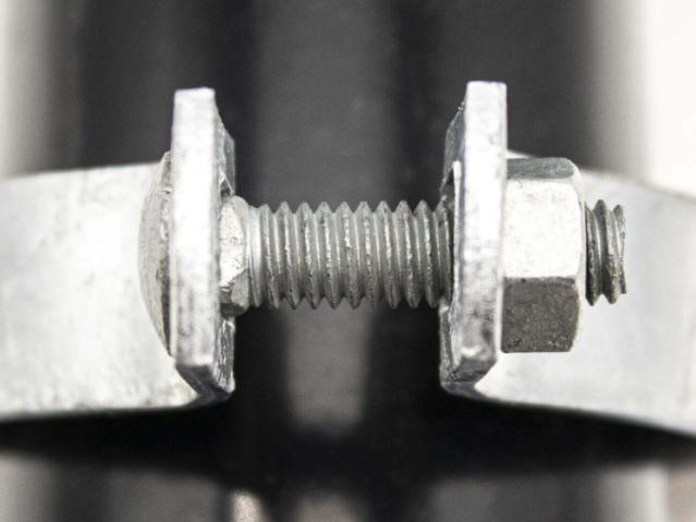 carriage bolt used in outdoor