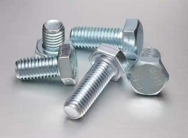 hex bolt and carriage bolt difference