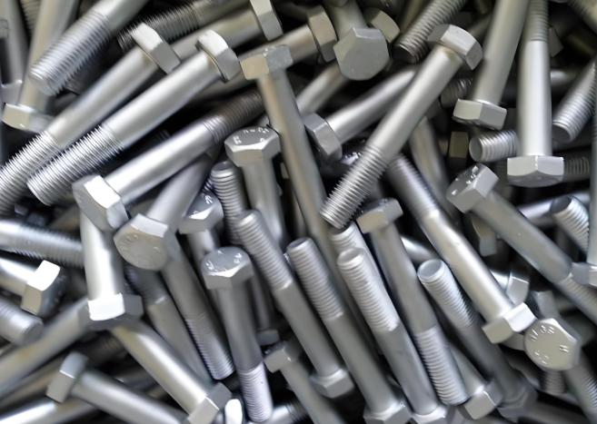 appearance of galvanized bolts